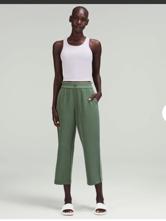 lululemon athletica Pants - lululemon athletica Softstreme High-Rise Straight Green Cropped Pants Size 4